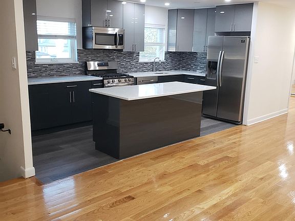 2nd image of 6982 Avenue V #2