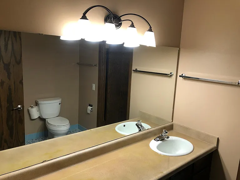 Main bathroom