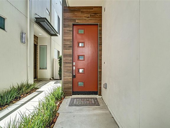 2nd image of 25 Ebb Tide Cir