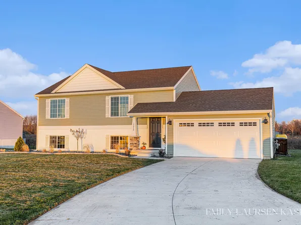 17840 Ritchie Ave, Sand Lake, MI 49343