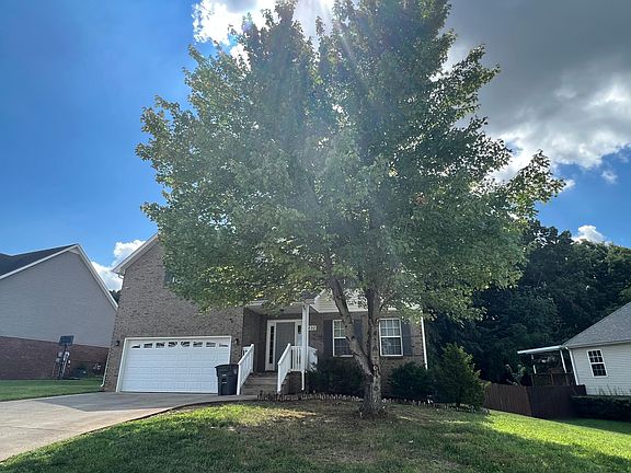3rd image of 450 Winding Bluff Way