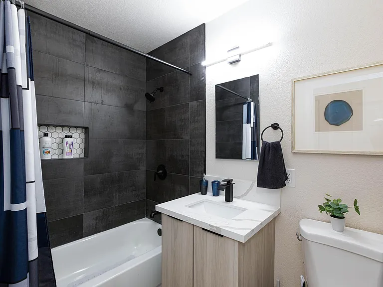 Room 3 Bathroom