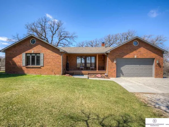12514 156th St, Louisville, NE 68037