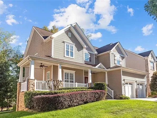 4022 Adair Ln, Burlington, NC 27215