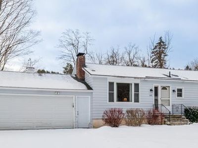 141 Hillvale Road, Manchester Center, VT, 05255