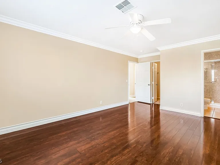 2831 Mill Point Dr — Photo 15
