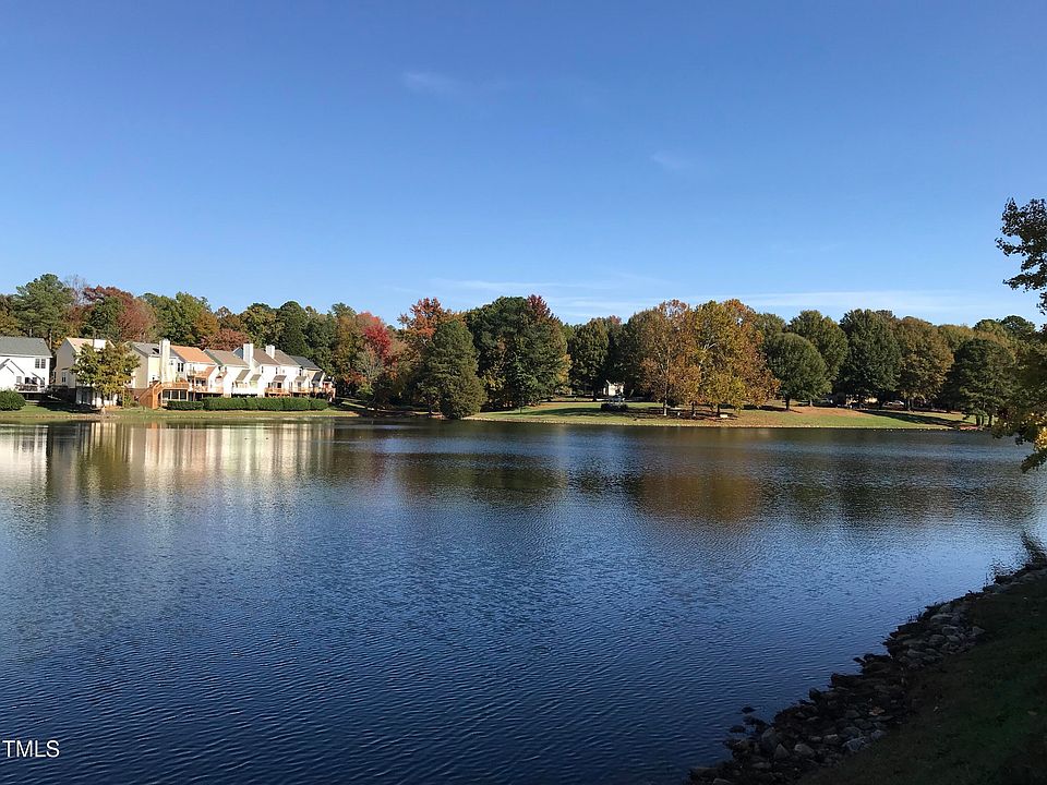 1st image of 521 Springfork Dr