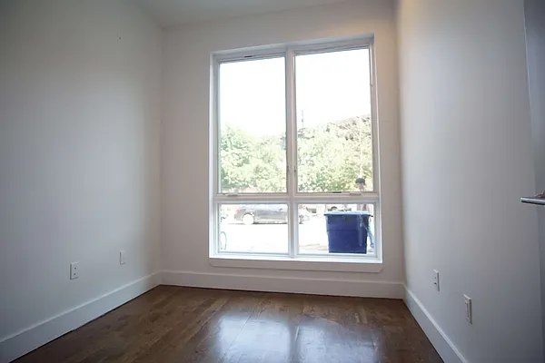 Rented by Lofts and Flats LLC | media 33