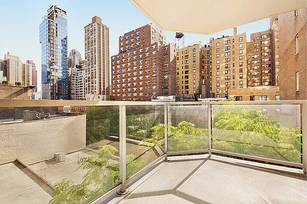 Sold by Stribling | media 13