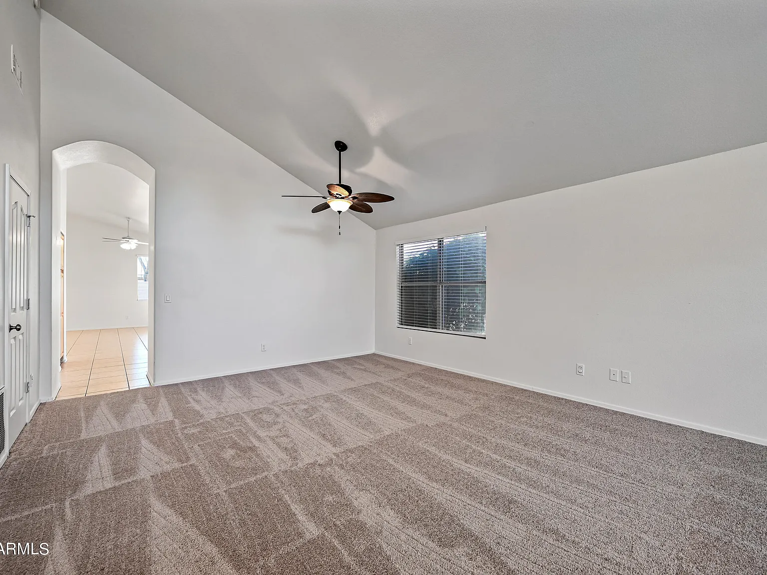 3 bed, 2.0 bath, 1678 sqft, $2,000 — Photo 3