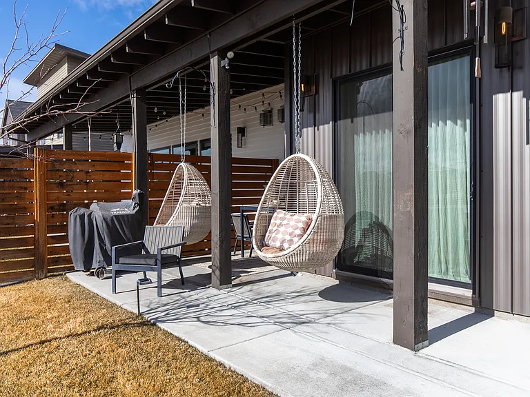 5468 Westmorland Dr — Photo 40