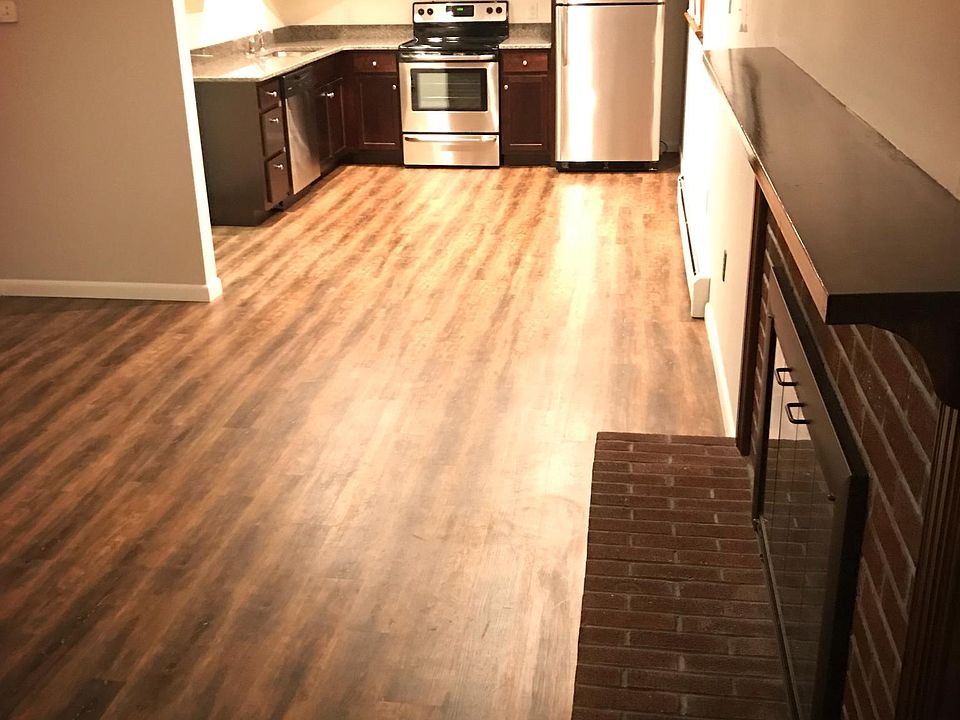 2nd image of 413 N 4th St #413