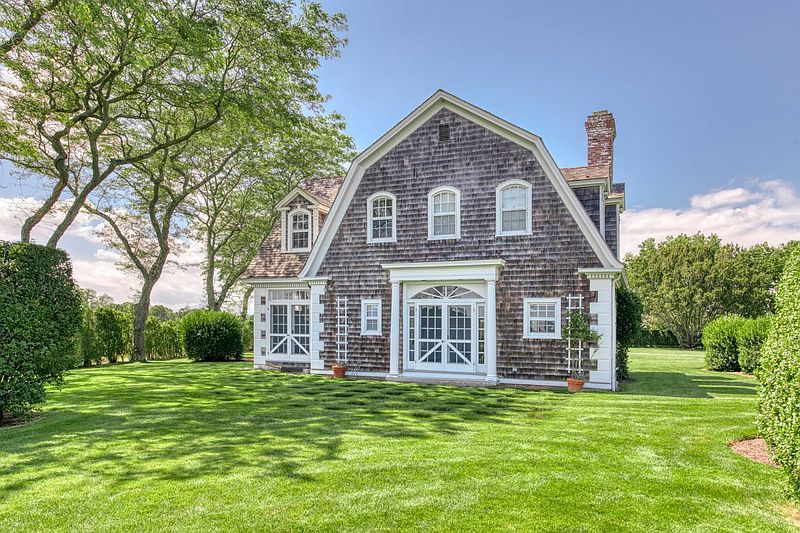 25 Shinnecock Rd, Quogue, NY 11959 | Out East