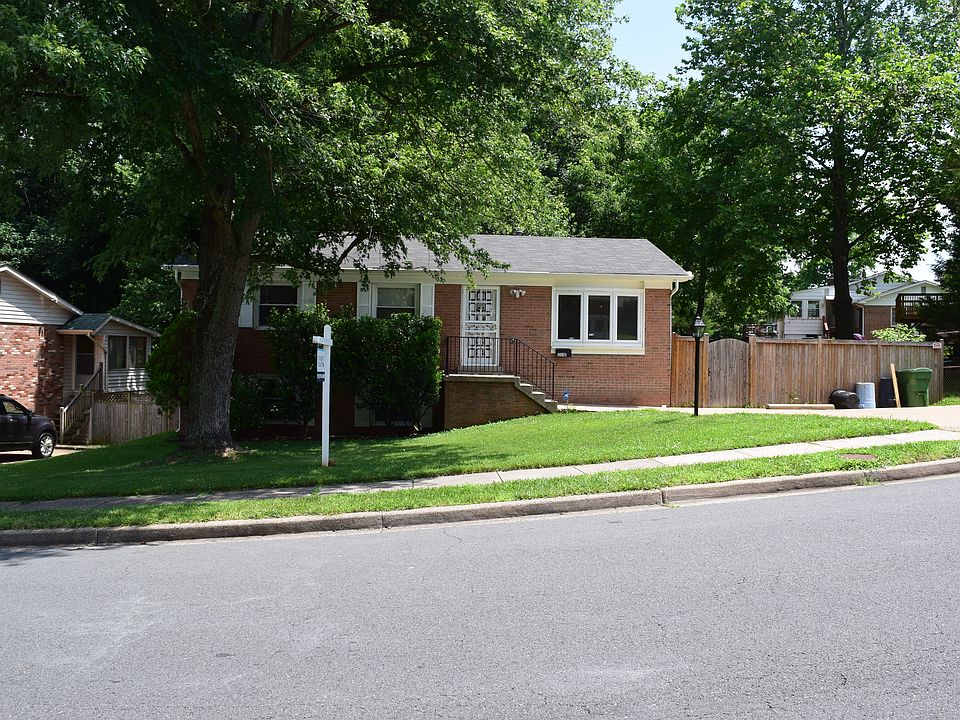1st image of 13668 Greenwood Dr