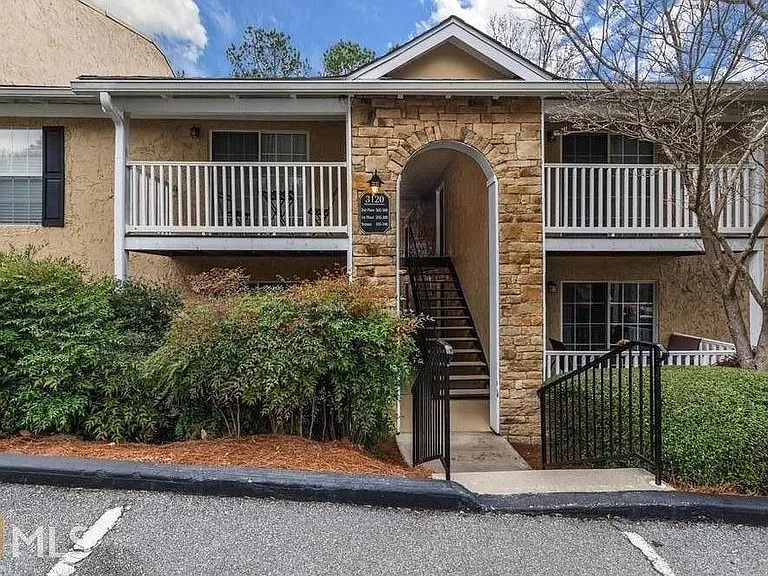 3140 Seven Pines Ln #206 — Photo 3