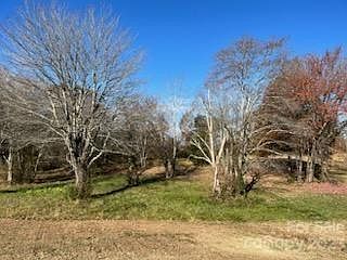 2nd image of 26 Maplewood Ln