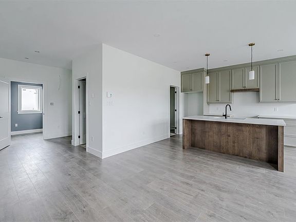4th image of 102 Trenton Drive