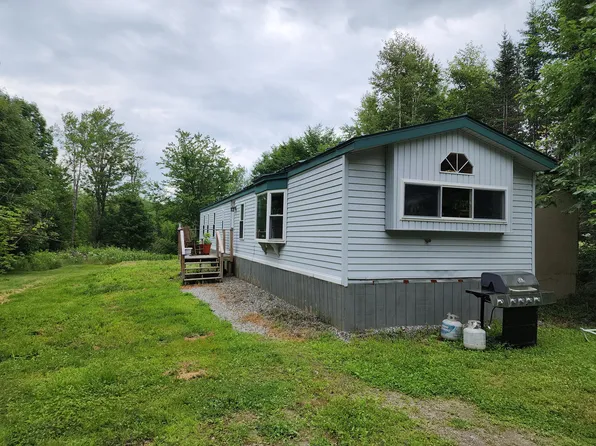 389 Mount Ephraim Road, Searsport, ME 04974