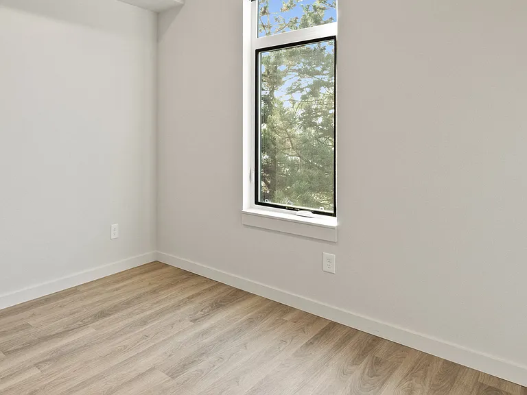 The Flats on Foothills — Photo 18