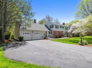 16 Spring Valley Rd, Worcester, MA 01609