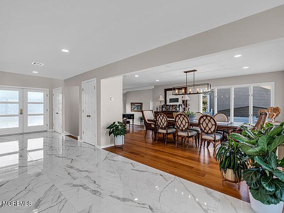 4th image of 356 Aldo Drive