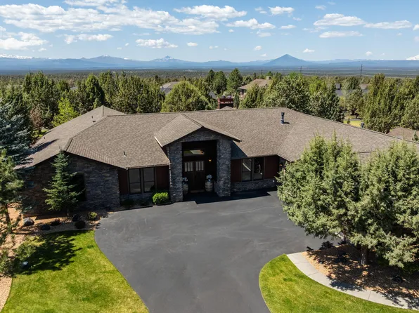 1144 Highland View Loop, Redmond, OR 97756