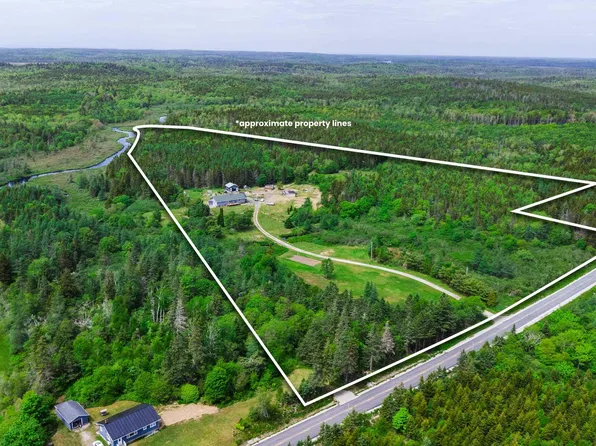 589 Hectanooga Rd, Clare, NS B0W 2Y0