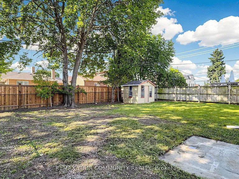 135 Searle Ave — Photo 45