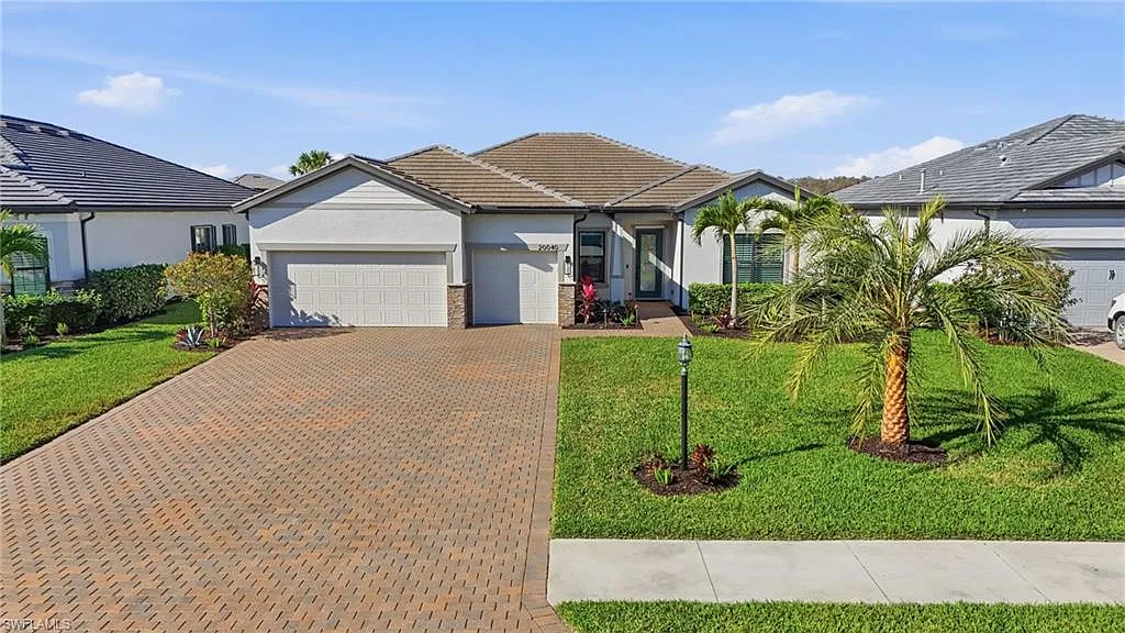 3 bed, 4.0 bath, 2534 sqft, $5,000 — Photo 1