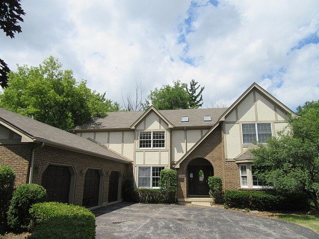 1st image of 786 W Roanoke Ct