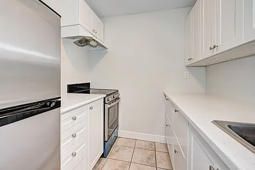 120 Grand Ave Photo 1