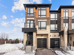 25 Lake Trail Way, Whitby, ON L1M0M3