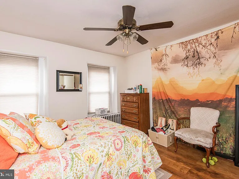 133 Dupont St — Photo 23