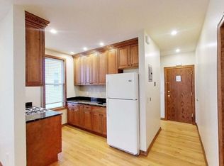 30-33 30th St #2R, Astoria, NY 11102