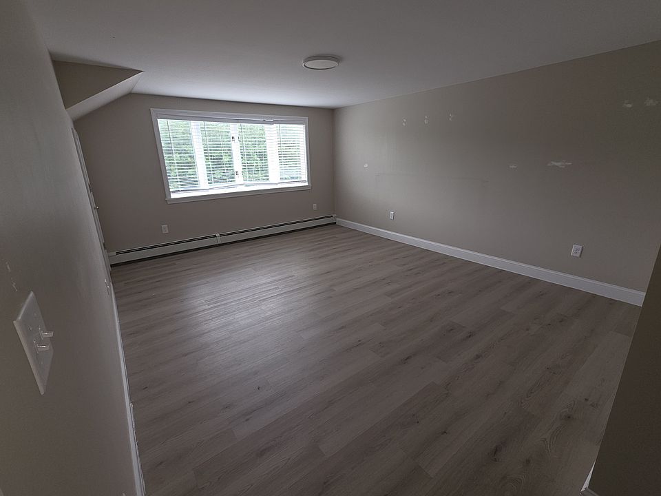 1st image of 174 Plaistow Rd #2