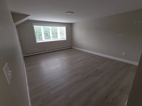 174 Plaistow Rd #2, Plaistow, NH 03865