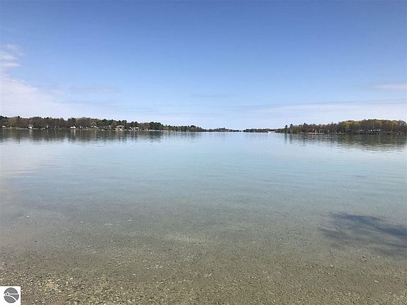 3rd image of 10647 Shore Dr