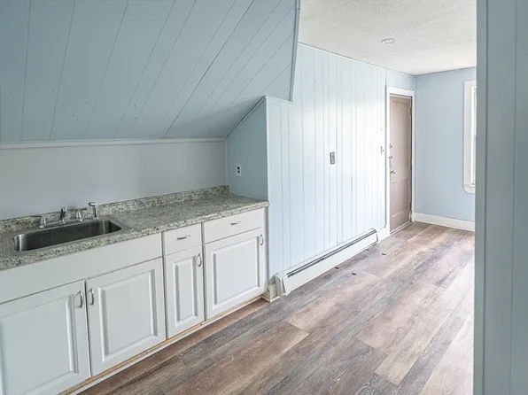 29 Madison Ave #3, Chelsea, MA 02150