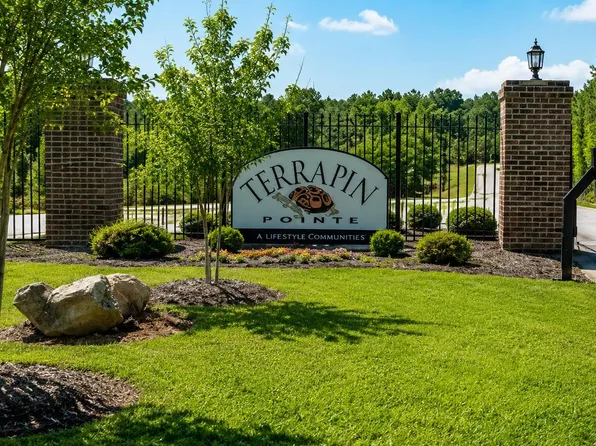 406 Terrapin Pointe Rd, Hodges, SC 29653