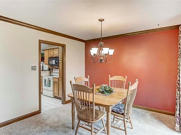 4th image of 2157 Entrada Dr