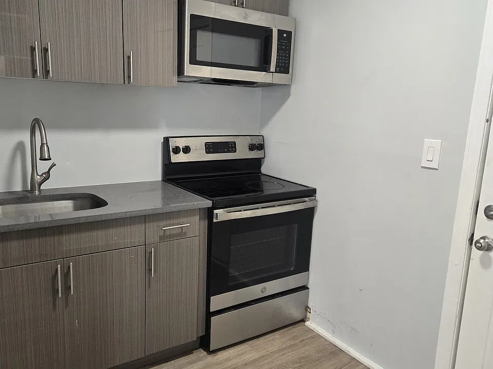 31 Whittier St #3