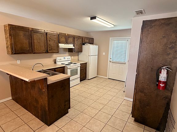 5th image of 8404 Highland Ave