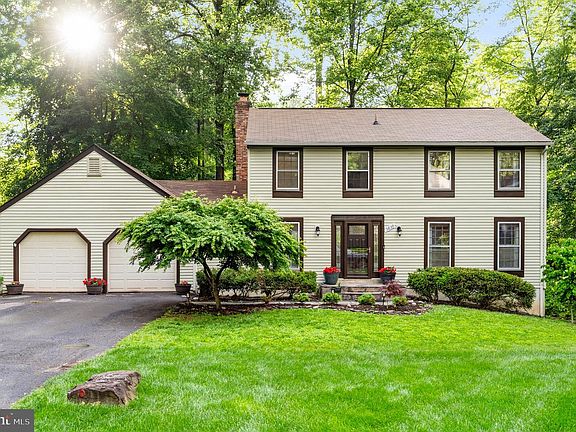 2nd image of 5839 New England Woods Dr