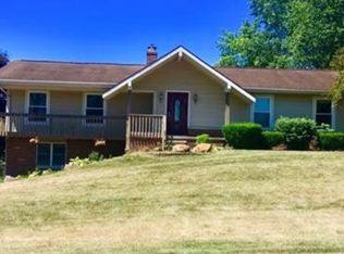 1434 Osborn Lake Dr, Brighton, MI