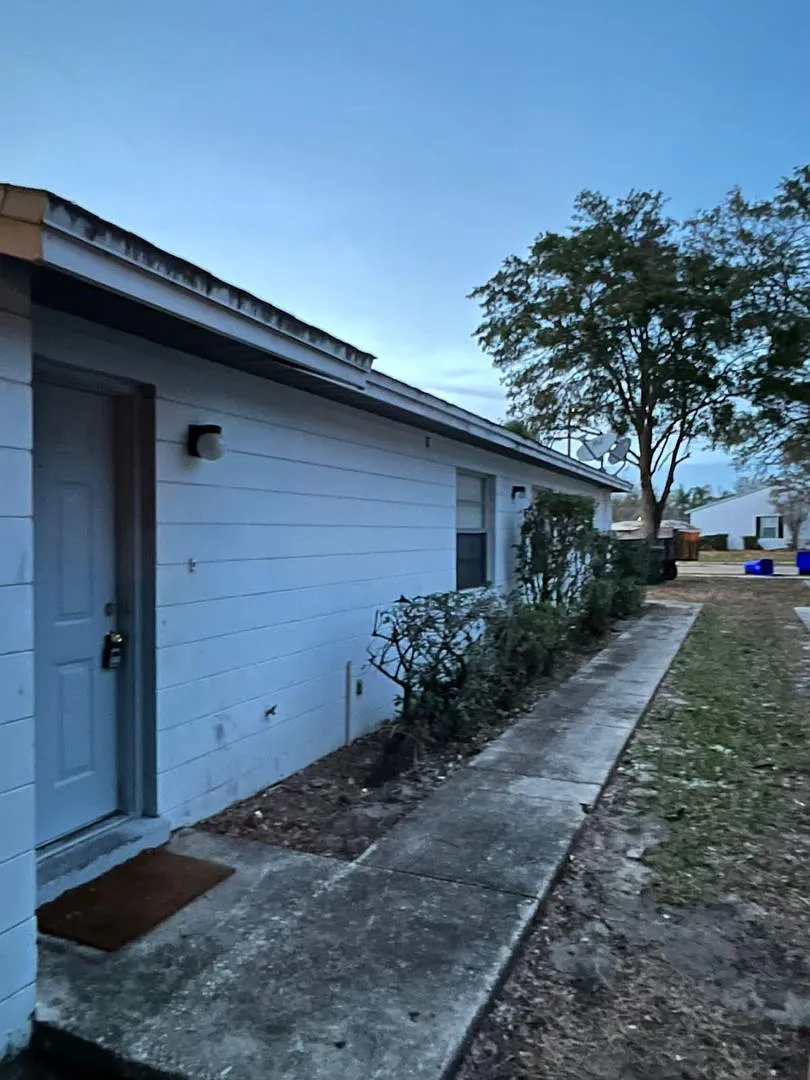 1932-1938 Crystal Grove Dr, Lakeland, FL 33801-8033 — Photo 1