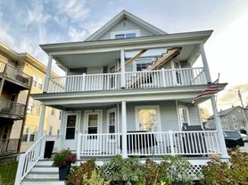 346 Ocean St, South Portland, ME