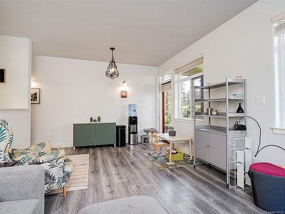 2nd image of 1115 Craigflower Rd #206C