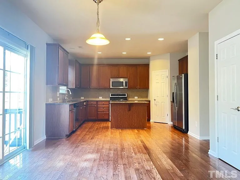 1209 Justice Walk Ave — Photo 4