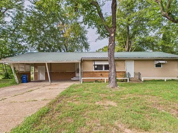 1206 Maple St, Mountain Home, AR 72653