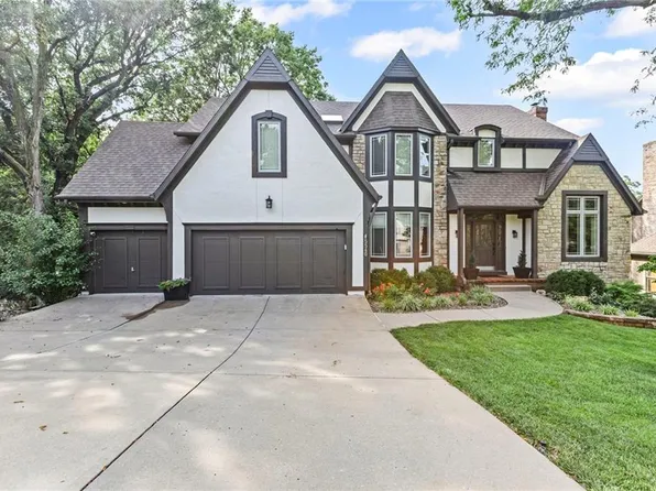 5540 Oakview St, Shawnee, KS 66216